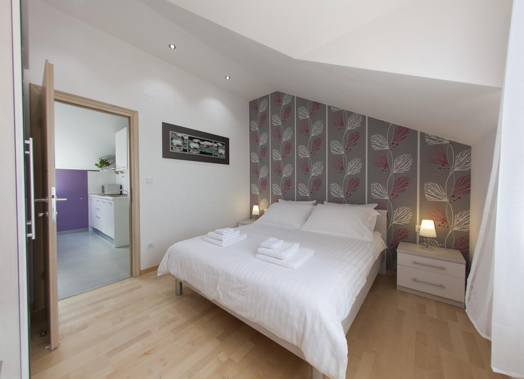Apartments Benika Bol Room photo